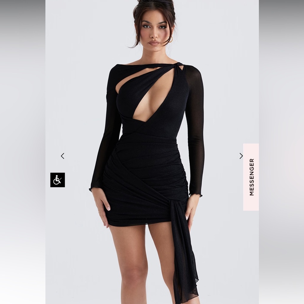 House of cb SANTA BLACK GLITTER CUTOUT MINI DRESS
Size S